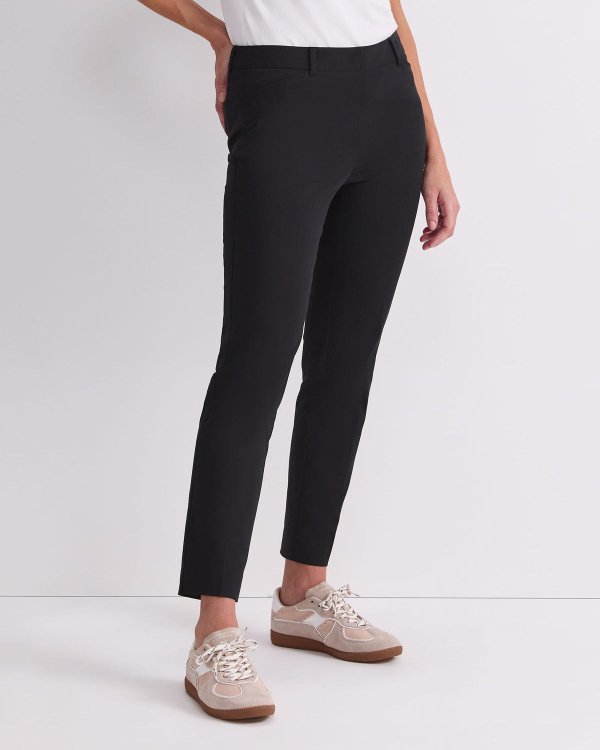 Evie Capri Pant