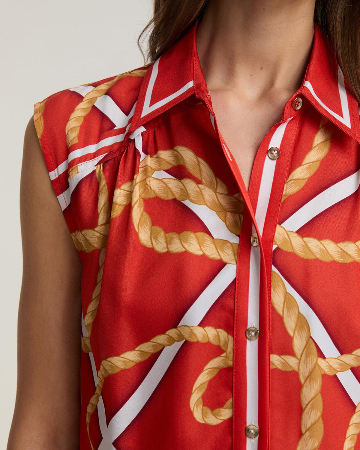 Clove Print Sleeveless Shirt